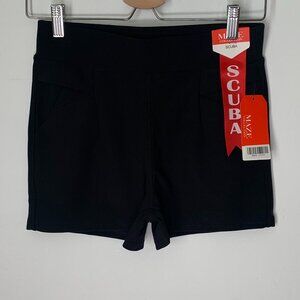 New Maze Collection Shorts - S